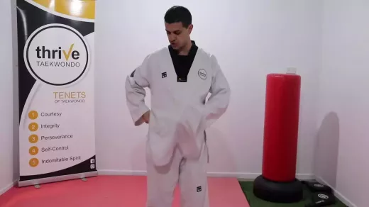 Encontrando o tamanho perfeito do uniforme de Taekwondo com nosso gráfico detalhado